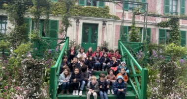 « La Minute de Véronique » – Visite de Giverny-la maison de Monet/ avec les GS et les MS/ vendredi 12 mai 2023