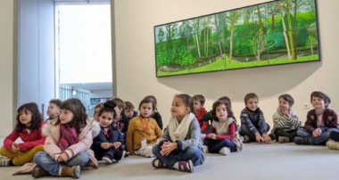 « La minute de Véronique »- Exposition avec les MS et les GS « David Hockney-A Year In Normandie » au Musée de l’Orangerie-mardi 16 novembre 21