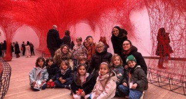 « La Minute de Véronique »/ l’exposition « The Soul Trembles » de Chiharu Shiota au Grand Palais/ avec les MS et les GS